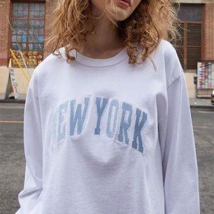 Brandy Melville NEW YORK embroidered shirt